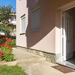 Mrakovcic By Interhome Baška